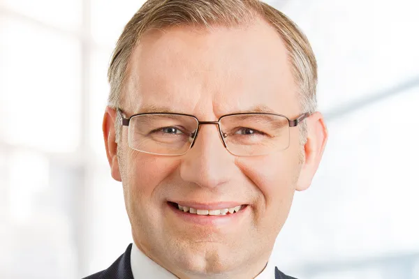 Norbert-Lins2019-300dpi-rgb